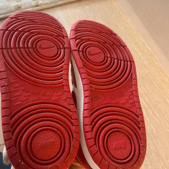 Nike court mid- worn once - Picture 3 of 3